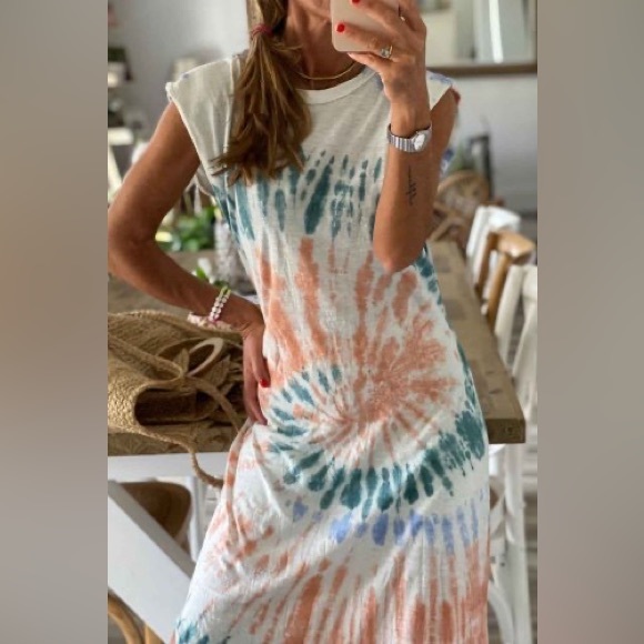 NWOT Tye Dye Long Slit Dress Pit to Pit: 19” - Picture 3 of 3